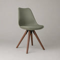 Sedia da pranzo imbottita in pelle sintetica PU e plastica con gambe in legno, verde salvia, 83 × 49 × 55 cm